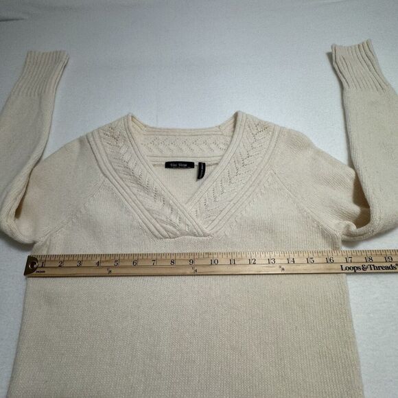 Womens Cream V-Neck Sweater Medium Pointelle Preppy Cottagecore Wool Rabbit Hair - Picture 10 of 12